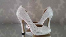 Woman's Satin Bridal Shoe 4.5"