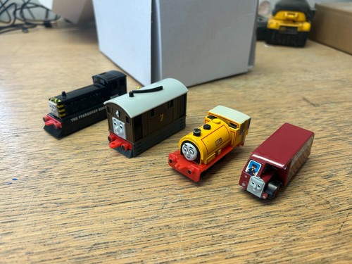 Ertl thomas the tank engine - thomas,