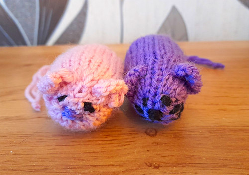 Little knit mice - little, worry