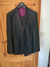 M&S Tuxedo Dinner Suit 40 inch Chest, 36 inch Waist, 31 inch Inside Leg