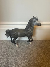 Breyer Traditional Hwin Horse (READ DESC)