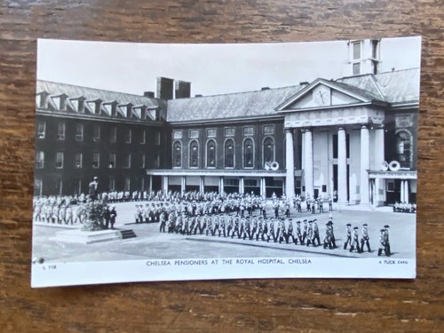 Chelsea pensioners the - pensioners, at