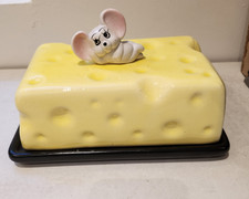 Vintage Ceramic Cheese Dish with Mouse – Novelty Retro Tableware