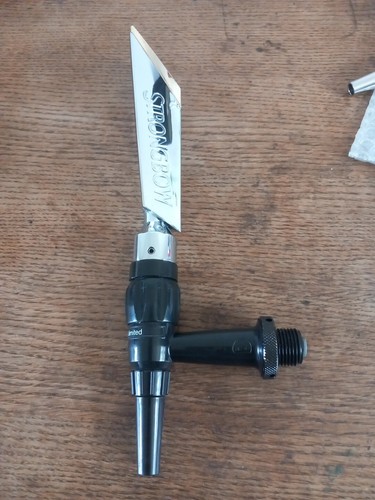 Beer pump handle strongbow - pump,