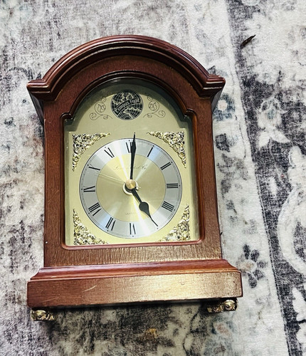 Tempus fugit quartz wooden - fugit,