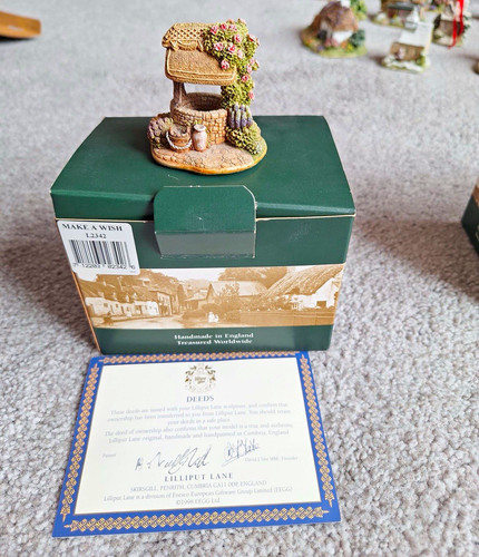 Lilliput lane make wish well - make,