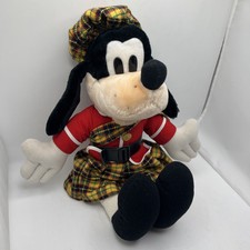 Disneyland Walt Disney World 18" Plush Goofy in Scottish Kilt 80s Soft Plush Toy