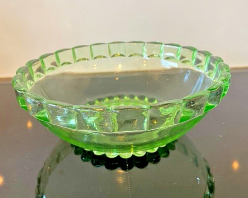Green glass bowl 24cm - green,
