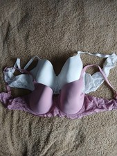 2 Moulded Cup Underwired Bras
