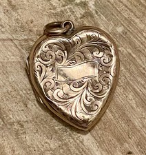 Vintage 9ct  Gold Back And