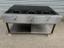 Natural Gas Large Solid Top /  Griddle With 3 Burners/ Commercial/ Width 121cm