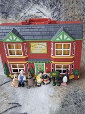 Aardman Animations Wallace & Gromit Wash N Go Playhouse And Toy Figures Playset