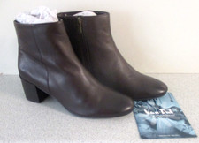 VAN-DAL - LEATHER ZIP UP ANKLE