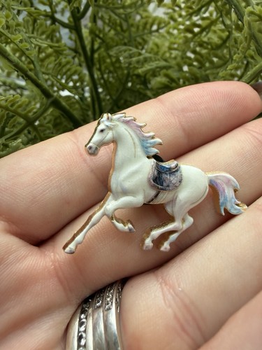White saddled horse enamel - white,
