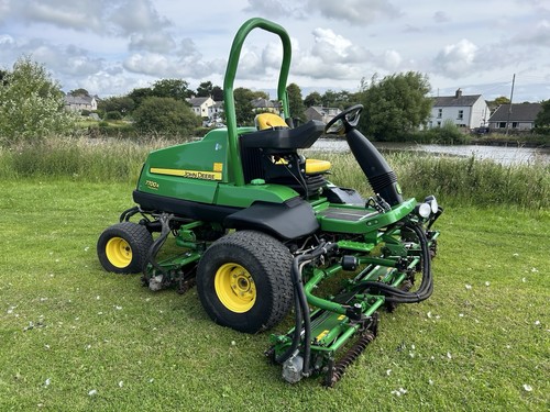 000 vat john deere 7700a - £26,000+vat,