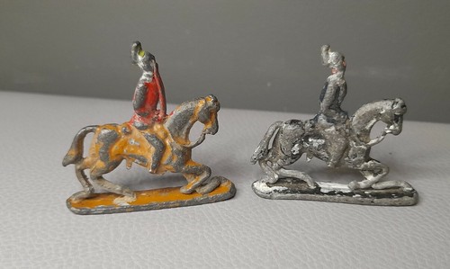 Vintage lead figures soldiers - lead,