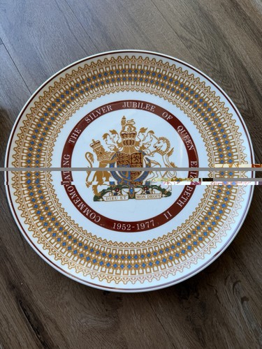 Vintage 1977 royal - 1977,