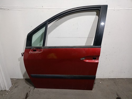 9002x1 left front door - front, /