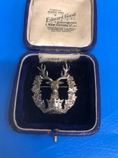 LARGE UNMARKED SILVER GORDON HIGHLANDERS BOXED SWEETHEART BROOCH