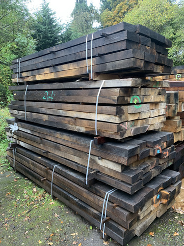 Reject oak sleepers 200 - 200, x