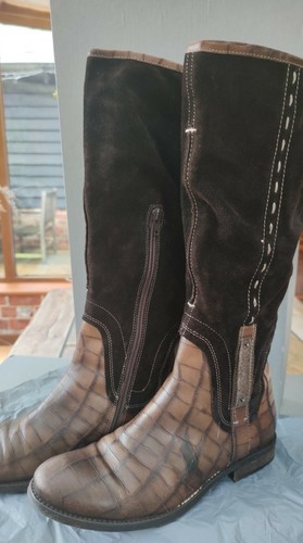 Manas ladies leather and - manas,