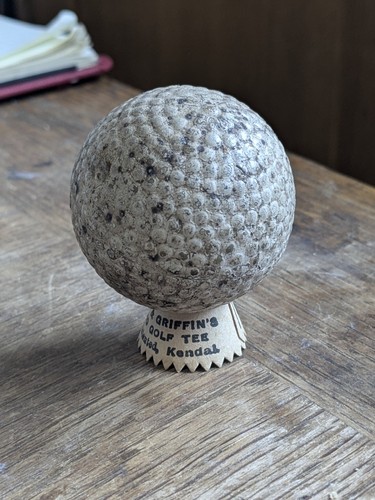 Superb vintage golf - , ball