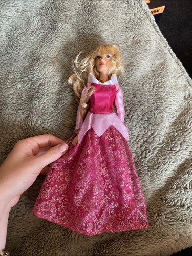 Disney store classic - store, princess