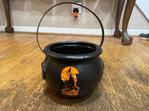 Black witch kettle - black, witch's