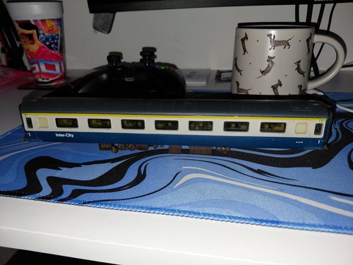 Airfix gauge mk2 coach body - mk2,