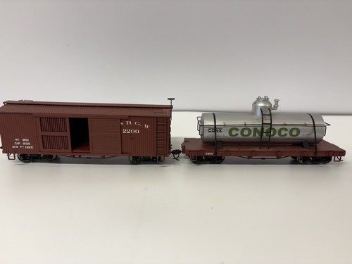 Bachmann on30 cars 40ft - 2, cars.