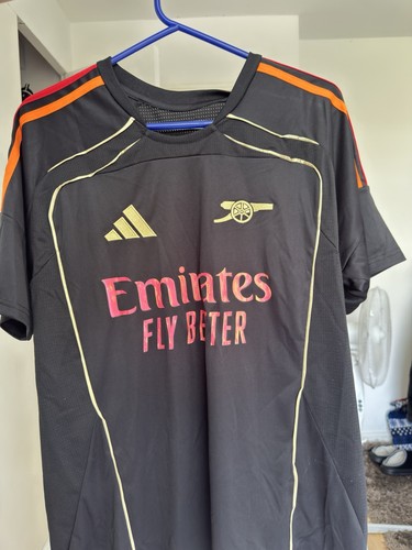 Arsenal football kit - arsenal,