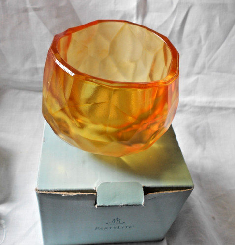 Bnib partylite amber tealight - bnib,