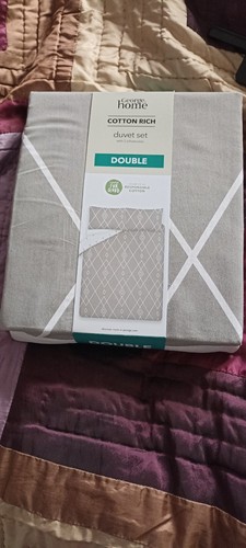 Bnwt grey white reversible - &,