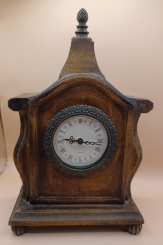 Retro quartz battery - retro,