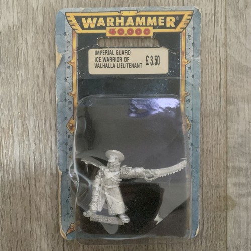 Valhallan lieutenant sealed - lieutenant,