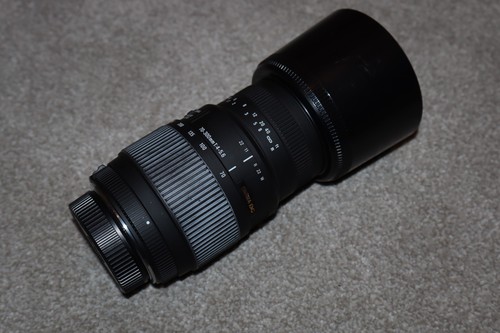 Sigma 300mm 6 - f4-5.6, macro