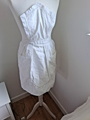 Vintage embroidered aprons 4 - aprons, x