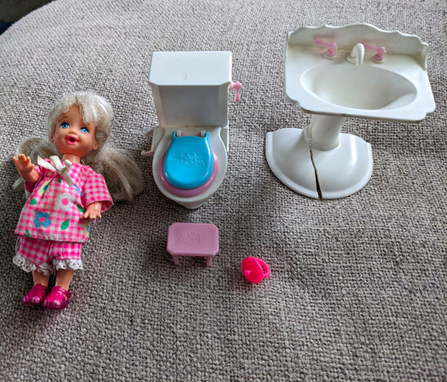 Vintage barbie shelly - shelly, potty