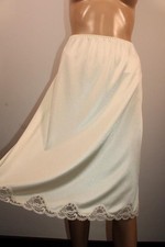 VTG CHARNOS CREAM THICKER HEAVIER GLOSSY SATIN NYLON & LACE HALF SLIP, SIZE 16