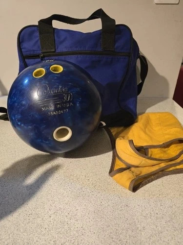 Columbia 300 bowling ball - 300,