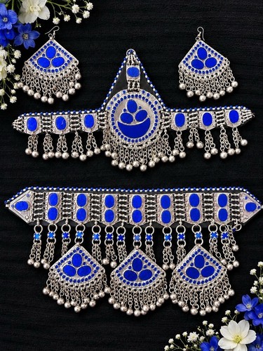 Stunning blue afghan jewellery - stunning,