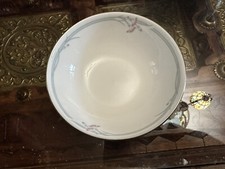 Royal Doulton Carnation Bowl Soup  Ice Cream Bowl 5 In H5084