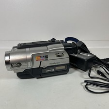 Sony Handycam CCD-TRV208E