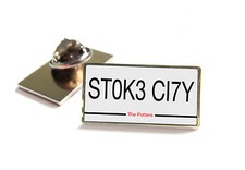 STOKE CITY NUMBER PLATE STYLE LAPEL PIN BADGE TIE TACK GIFT