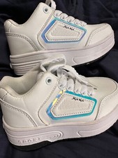 Girls Heelys Heelies Roller Skates Size 11 uk new boxed