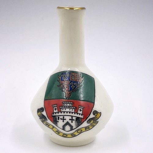 Vintage swan crested china - vintage,