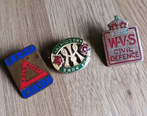 Vintage enamel badge job - badge, lot