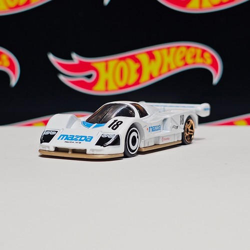 Hot wheels mazda - hot, 787b