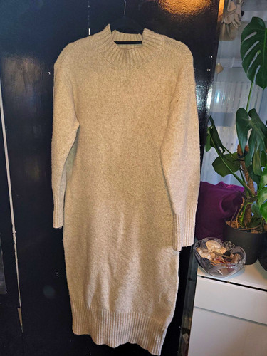 Apricot beige ribbed knit - apricot,