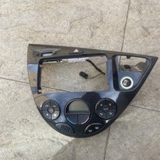FORD FOCUS MK1 DASHBOARD